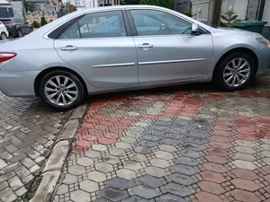 Toyota Camry 2015 Silver