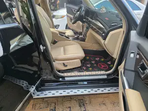 Toyota Camry Base 4dr Sedan (2.5L 4cyl 6M) 2010 Black