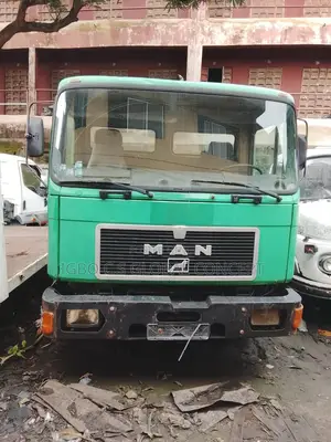 Man Volks Truck Cap and Chassis