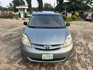 Toyota Sienna 2008 Blue