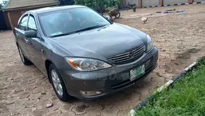 Toyota Camry 2004 Gray