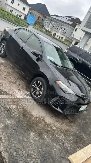 Toyota Corolla 2017 Black