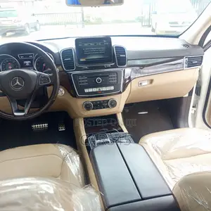 Mercedes-Benz GLE-Class 2016 White