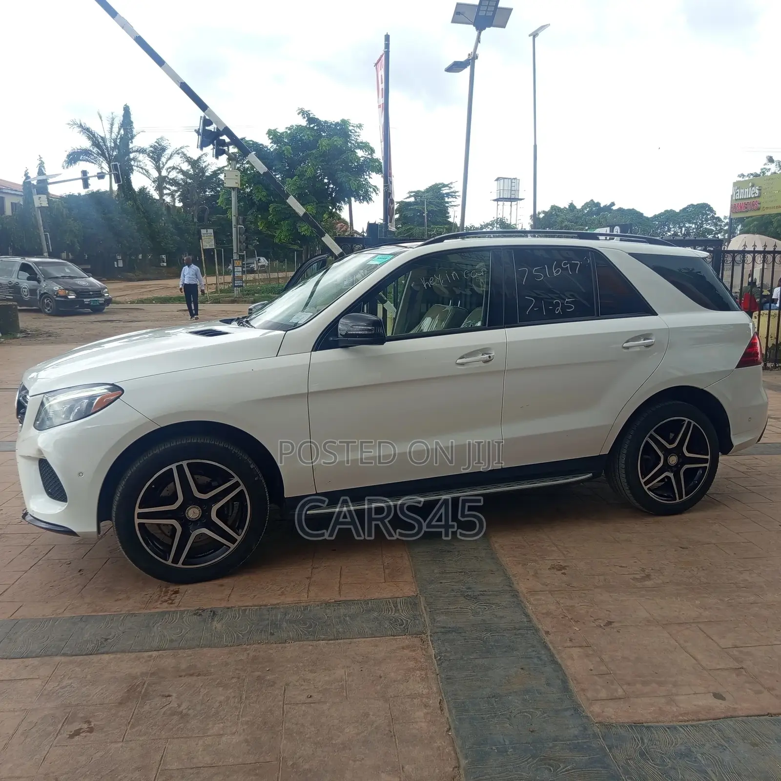 Mercedes-Benz GLE-Class 2016 White