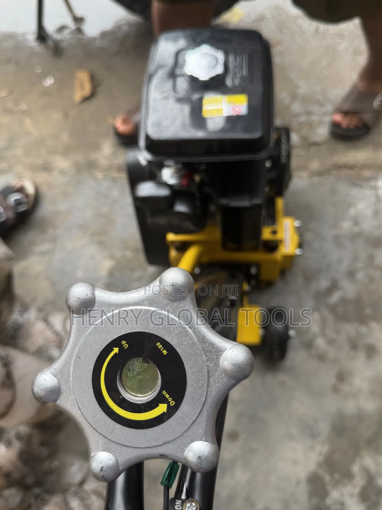 5.0hp EY20D Gasoline Scarifying Heavy Duty Machine