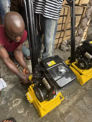 5.0hp EY20D Gasoline Scarifying Heavy Duty Machine