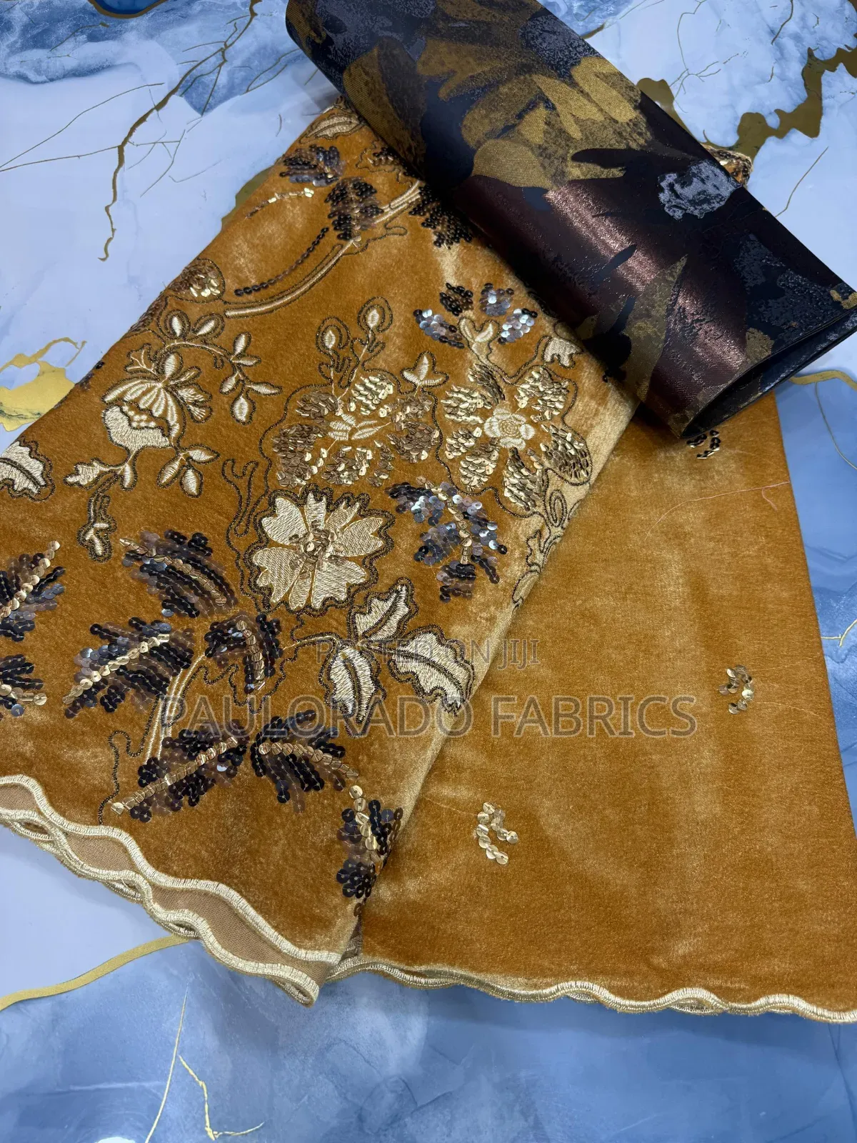 Big Velvet Lace