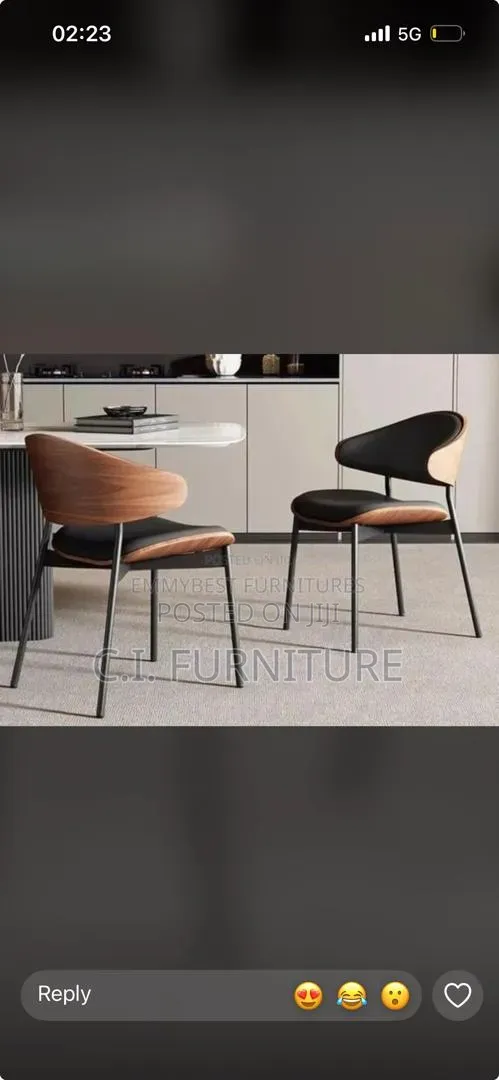 Original Central Table Chair for People