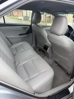 Toyota Camry LE 4dr Sedan (2.5L 4cyl 6A) 2015 Silver