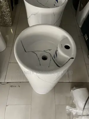Standing Washing Hands Basin