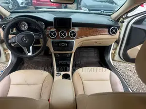Mercedes-Benz GLA 250 2015 White