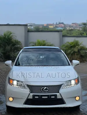 Lexus ES 350 FWD 2014 White