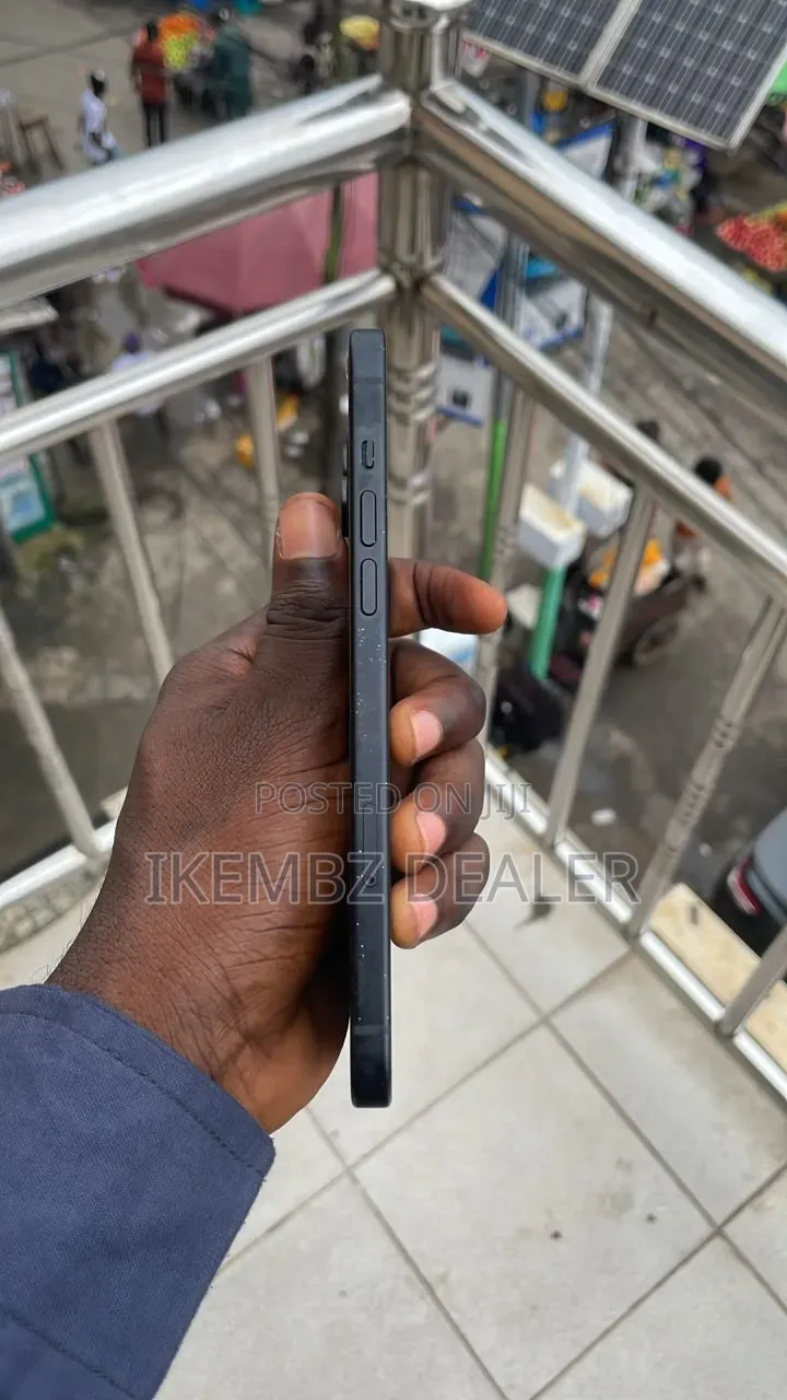 Apple iPhone 15 Plus 128 GB Black