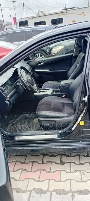 Toyota Camry SE V6 4dr Sedan (3.5L 6cyl 6A) 2013 Black