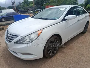 Hyundai Sonata Limited Sedan FWD (2.4L 4cyl 6A) 2012 White