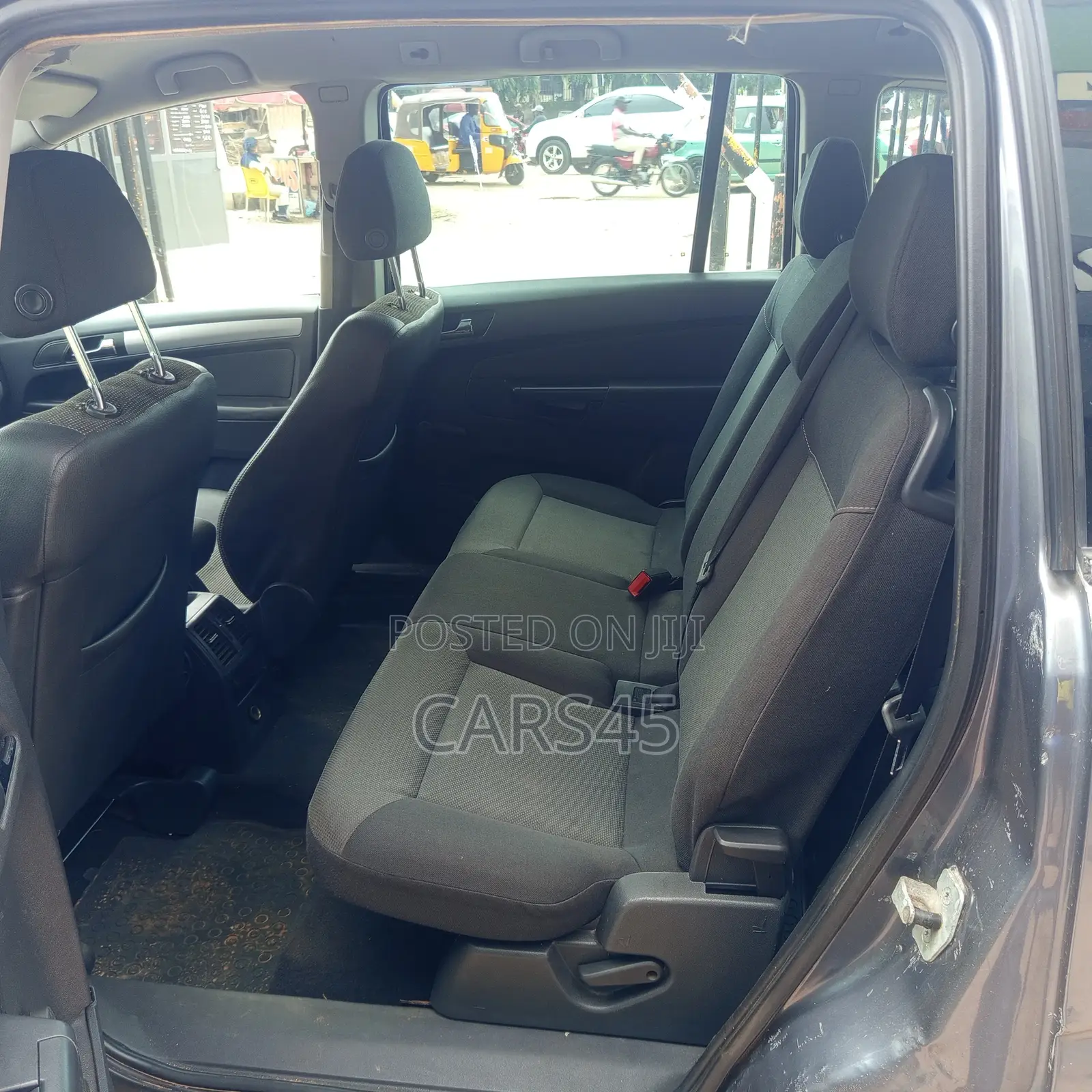 Opel Zafira 2016 Gray
