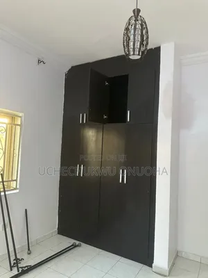 1bdrm Shared Apartment in Lekki Phase 1 for rent