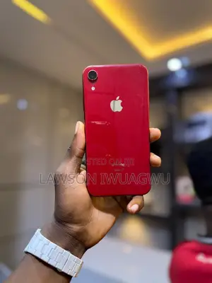 Apple iPhone XR 64 GB Red