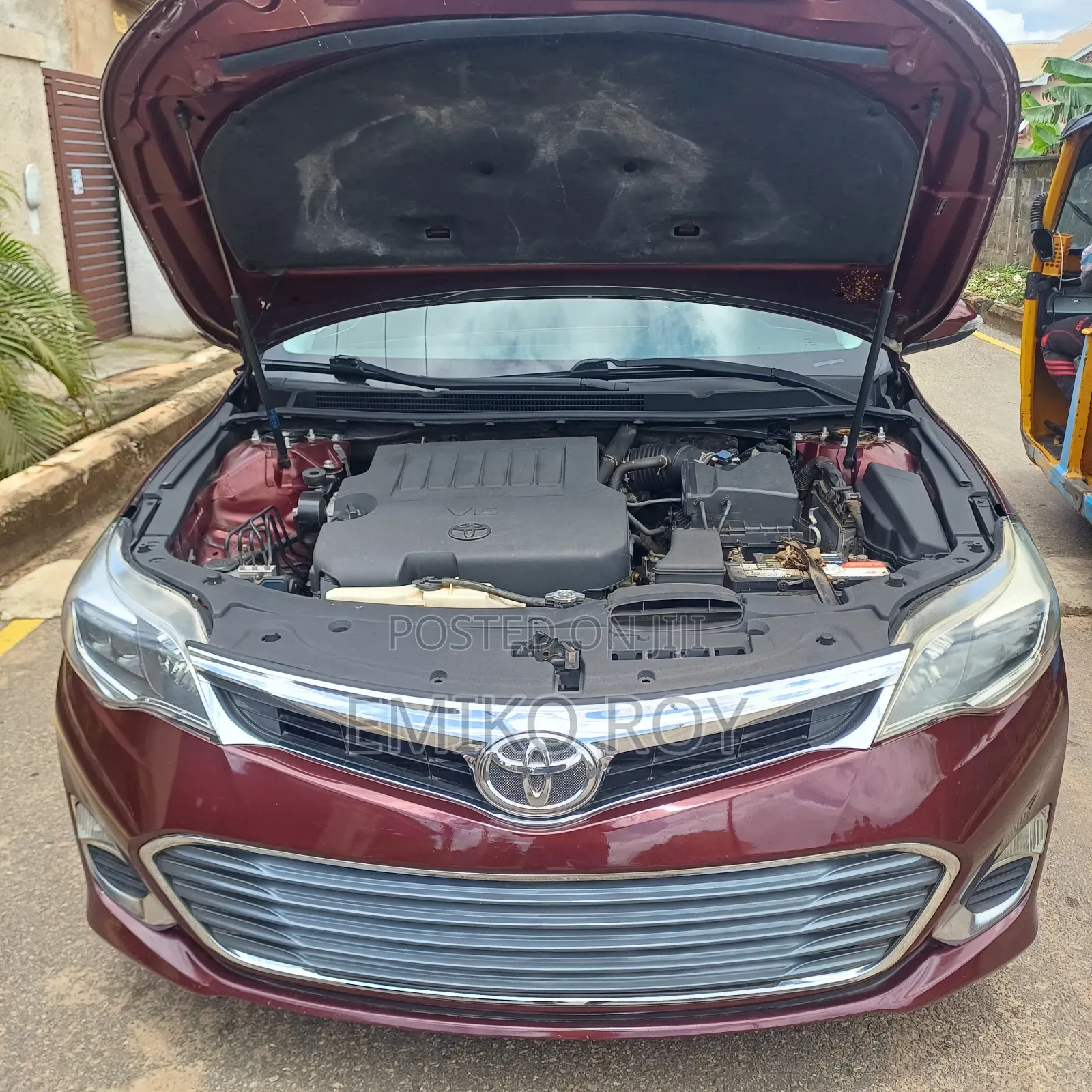 Toyota Avalon 2014 Red