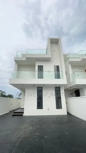 Furnished 5bdrm Duplex in Mobile Road, Chevron for sale