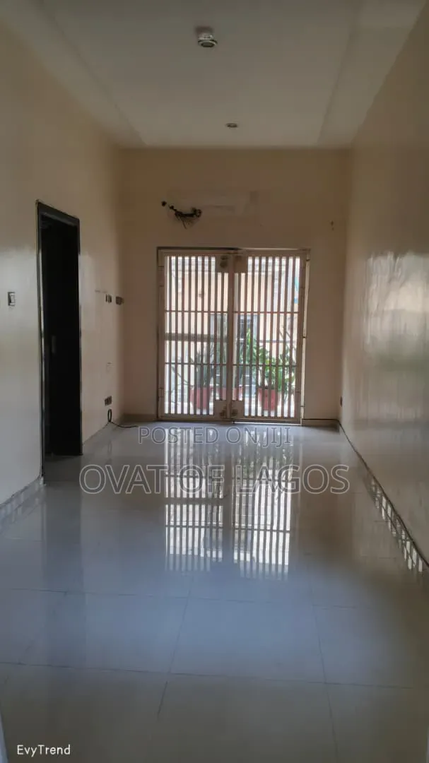 4bdrm Duplex in Ikate for rent