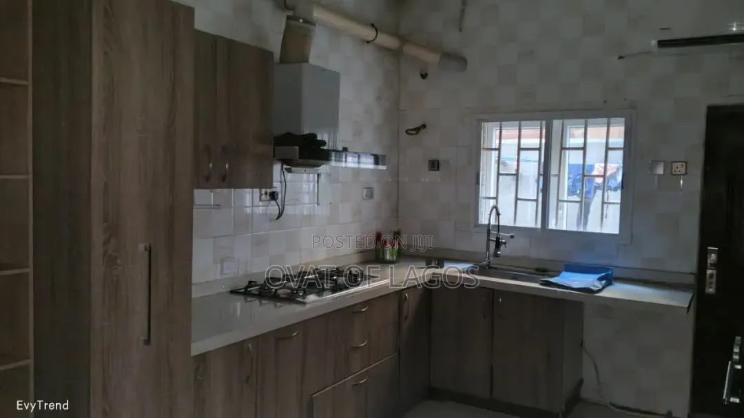 4bdrm Duplex in Ikate for rent