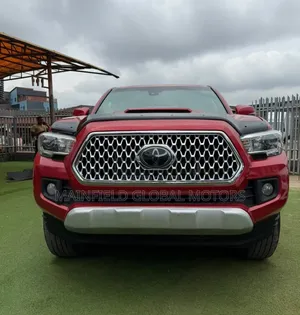 Toyota Tacoma 2022 Red