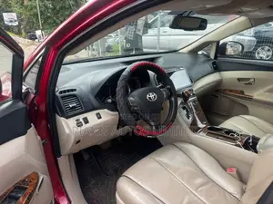 Toyota Venza 2010 Red