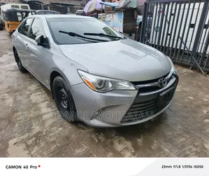 Toyota Camry 2017 Silver