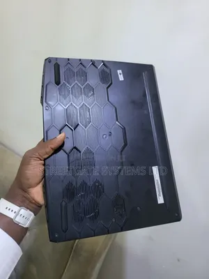 Laptop MSI GE66 Raider 16GB Intel Core i7 SSD 1T