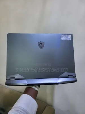 Laptop MSI GE66 Raider 16GB Intel Core i7 SSD 1T