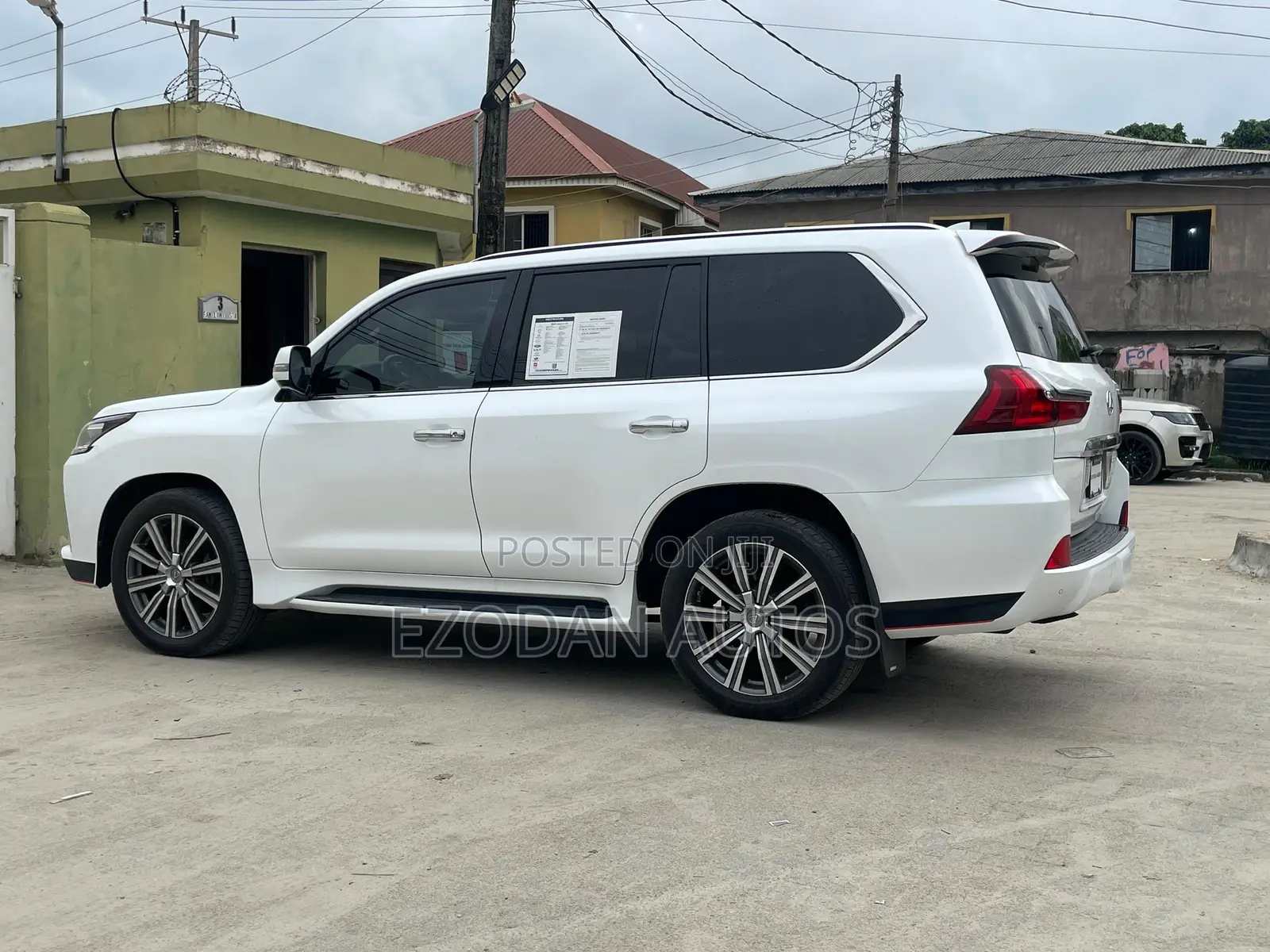 Lexus LX 2016 White
