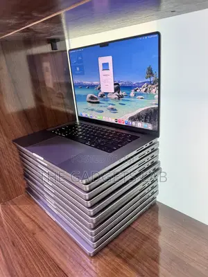 Laptop Apple MacBook Pro 2021 M1 32GB Apple M1 Pro SSD 512GB