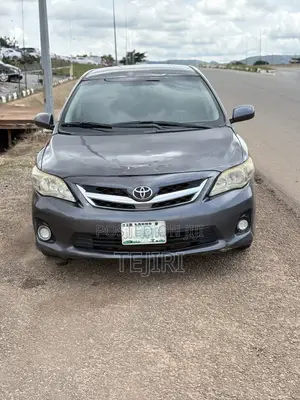 Toyota Corolla LE 4dr Sedan (1.8L 4cyl 4A) 2010 Gray