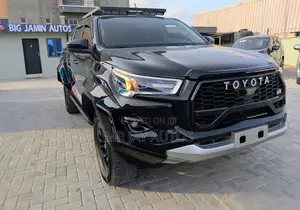 Toyota Hilux 2020 Black