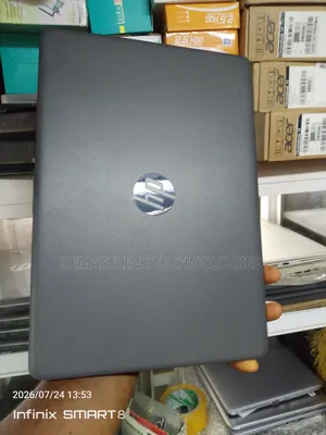 Laptop HP 240 G8 8GB AMD SSD 256GB