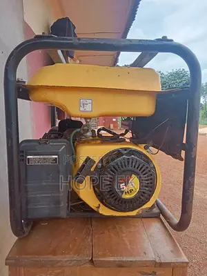 Used but Knocked Sumec Firman SPG2900 Generator