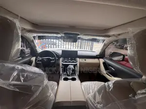 New Toyota Land Cruiser LC300 2023 White