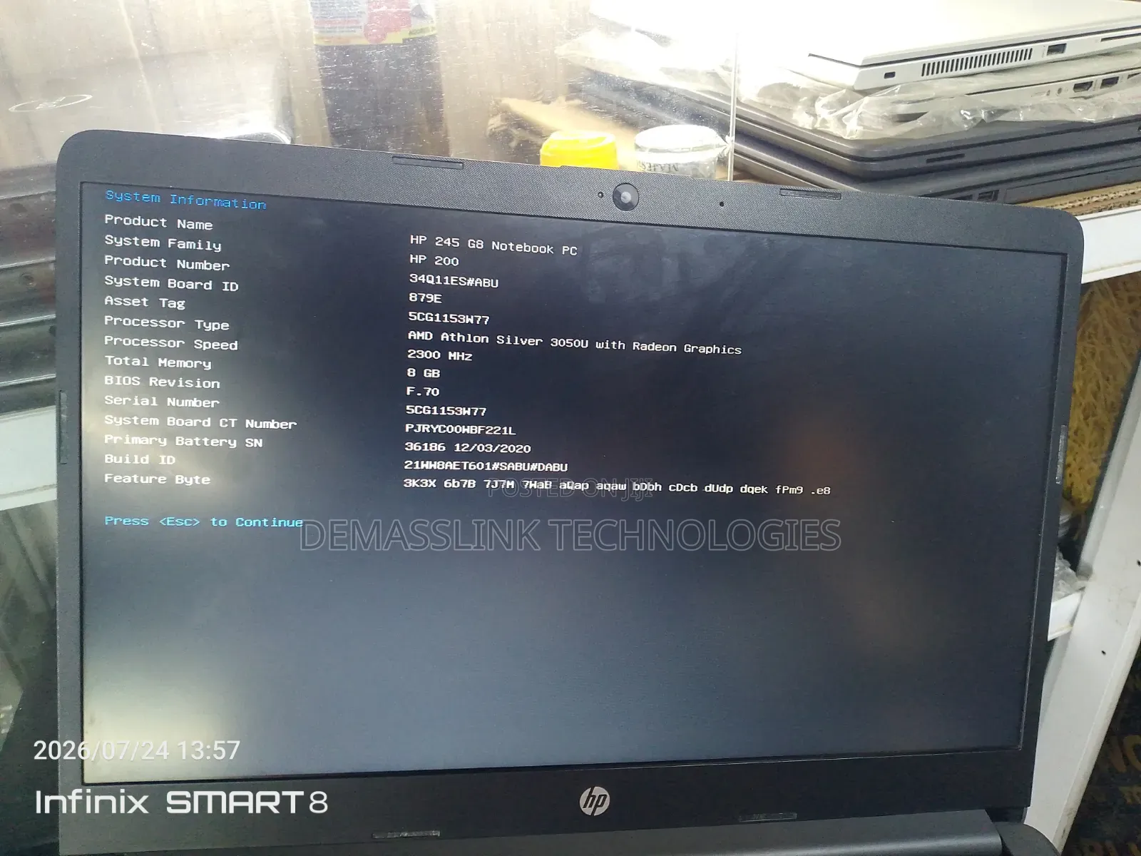 Laptop HP 240 G8 8GB AMD SSD 256GB