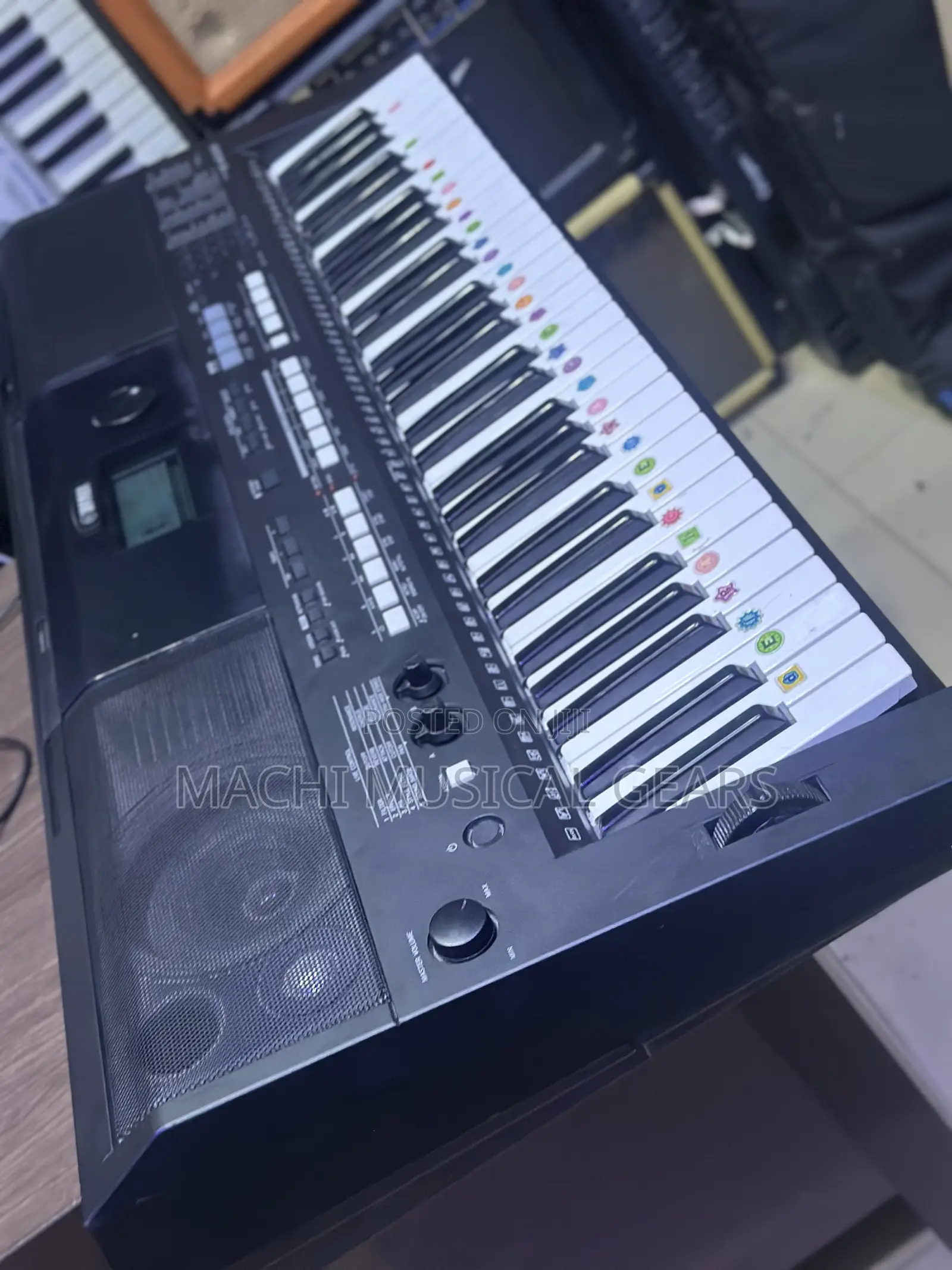 Yamaha PSR E433