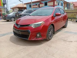 Toyota Corolla 2017 Red