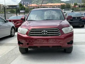 Toyota Highlander Base 2010 Maroon