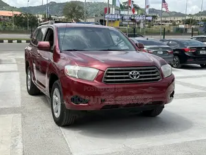 Toyota Highlander Base 2010 Maroon
