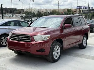 Toyota Highlander Base 2010 Maroon