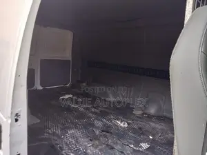 Ford E-250 Extended 2006 White