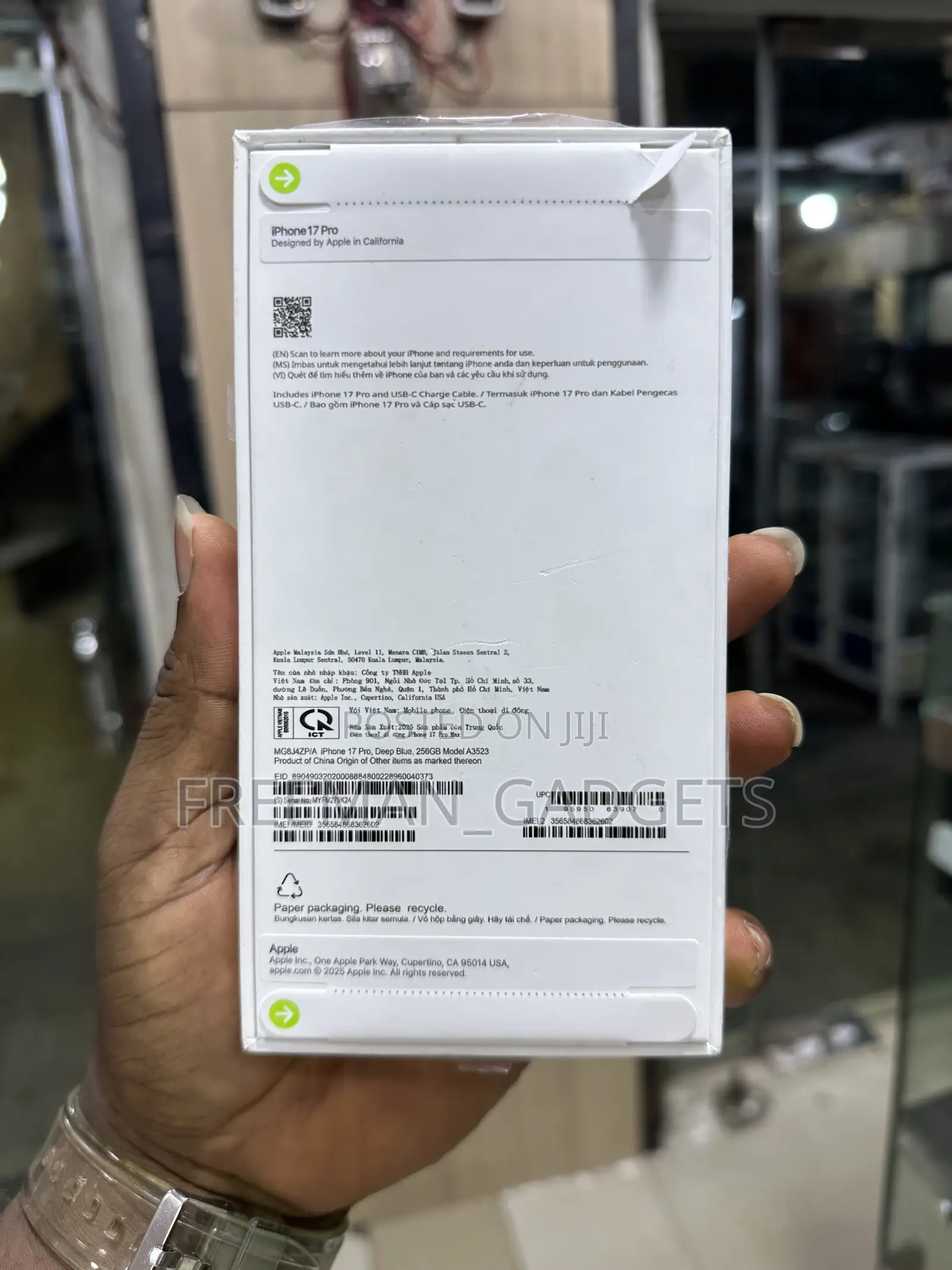 New Apple iPhone 17 Pro 256 GB Blue