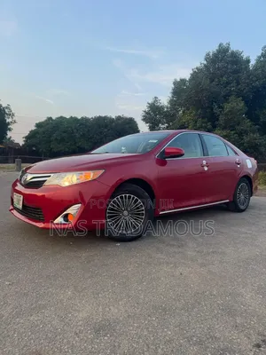 Toyota Camry LE 4dr Sedan (2.5L 4cyl 6A) 2013 Red