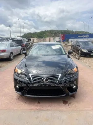 Lexus IS 2016 Black