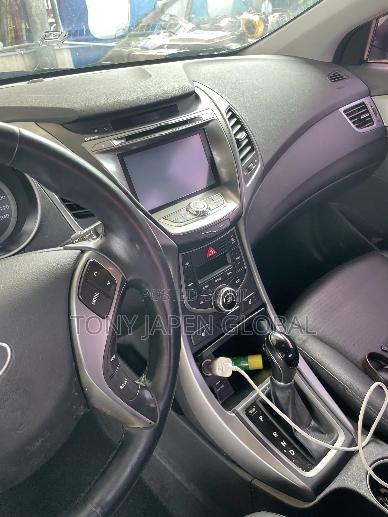 Hyundai Avante 2013
