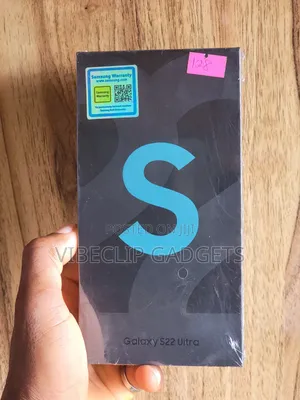 New Samsung Galaxy S22 Ultra 5G 128 GB